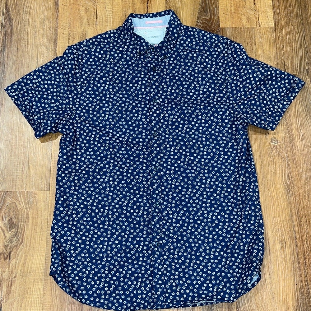 Denim & Flower Men's Short Sleeve Button Down Curved Hem Button Shirt (S…